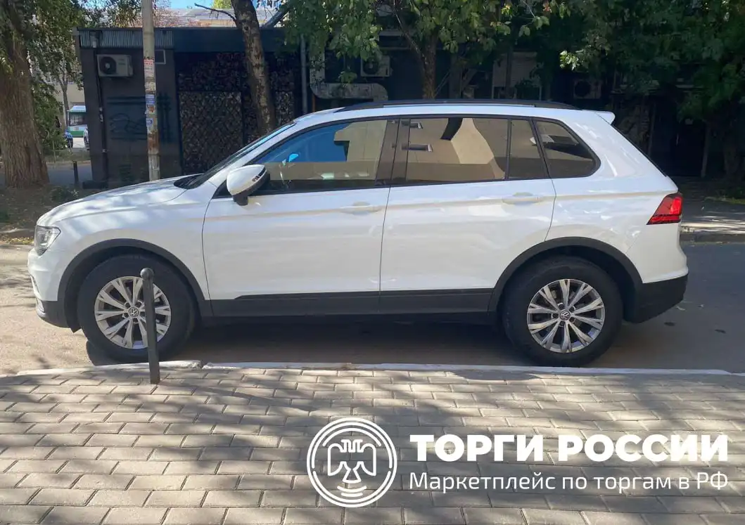 Volkswagen Tiguan 2020 г. выпуска с торгов по банкротству