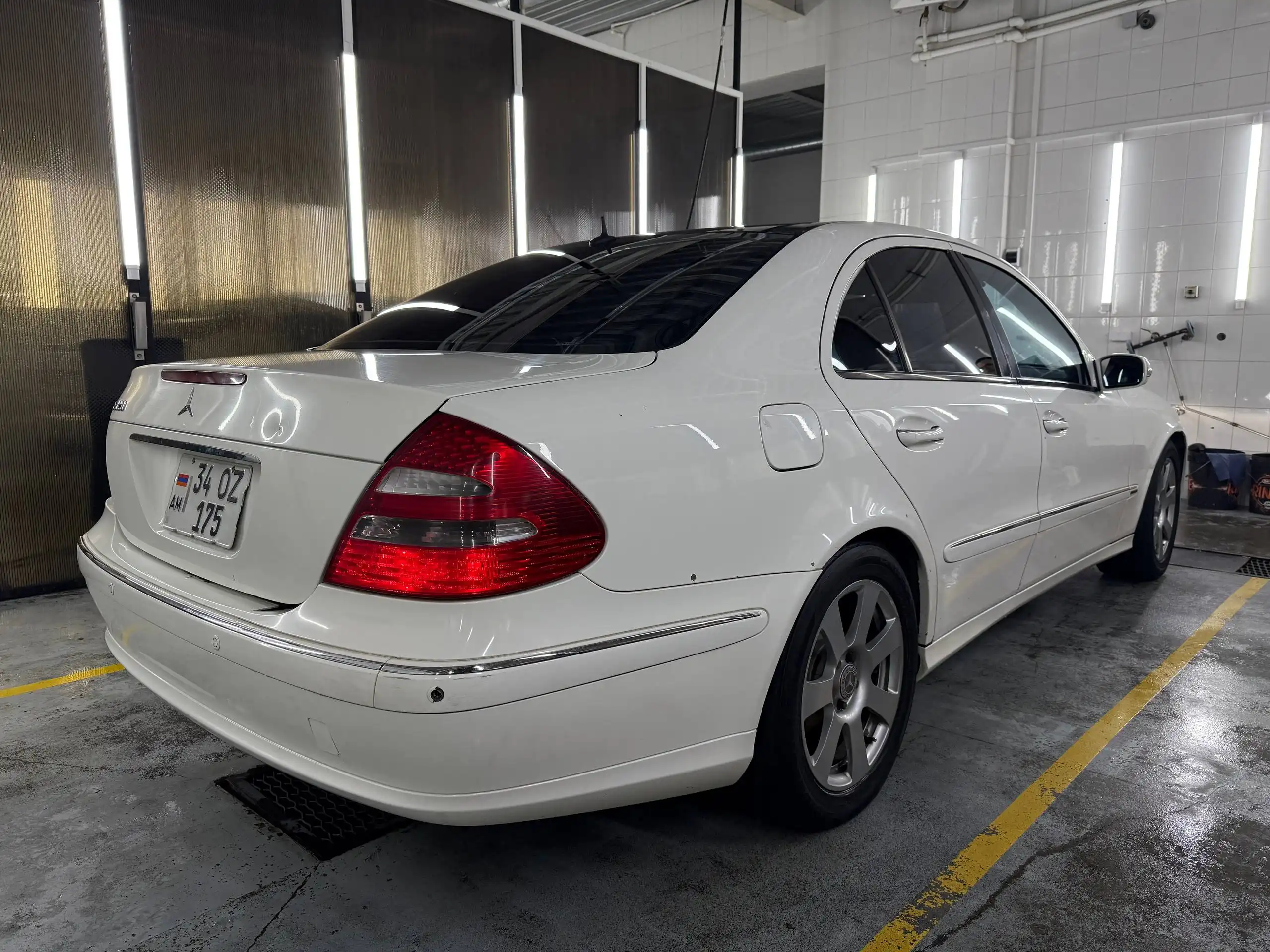 Mercedes-Benz E-320 W211 2004 г.в., АКПП, задний привод, Армянский оригинальный учёт