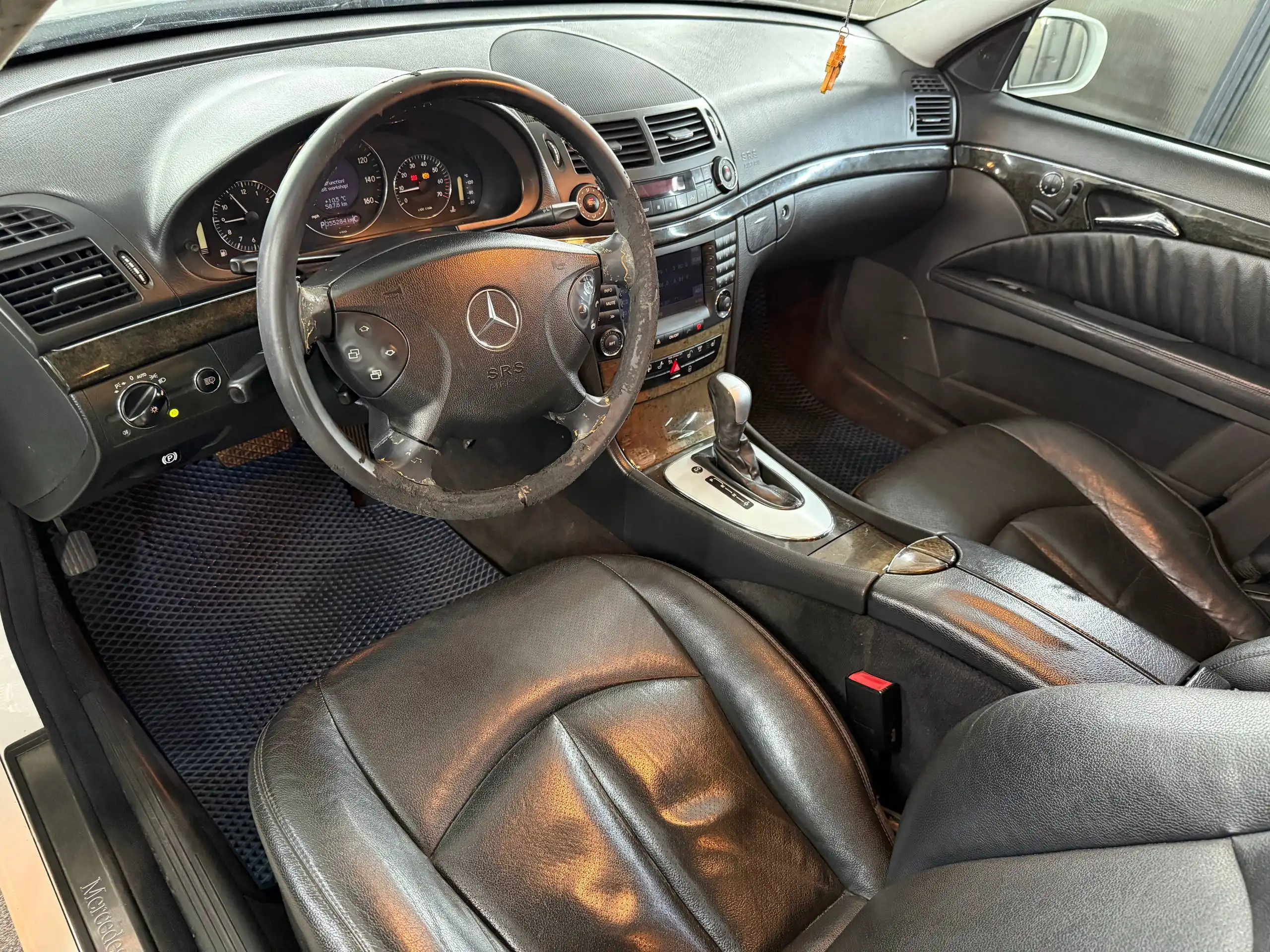 Mercedes-Benz E-320 W211 2004 г.в., АКПП, задний привод, Армянский оригинальный учёт