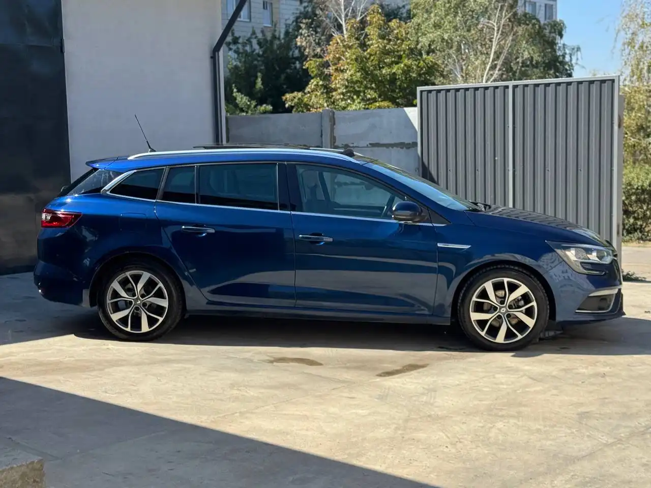 RENAULT MEGANE BOSE 2017