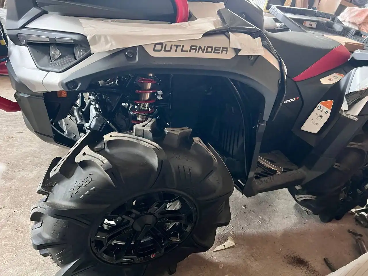 BRP Can-Am Outlander XMR 1000R 2025 в наличии Москва