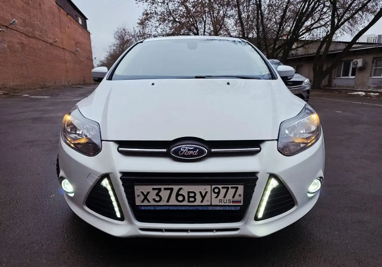 Ford Focus III 2012 года максимальная комплектация Titanium