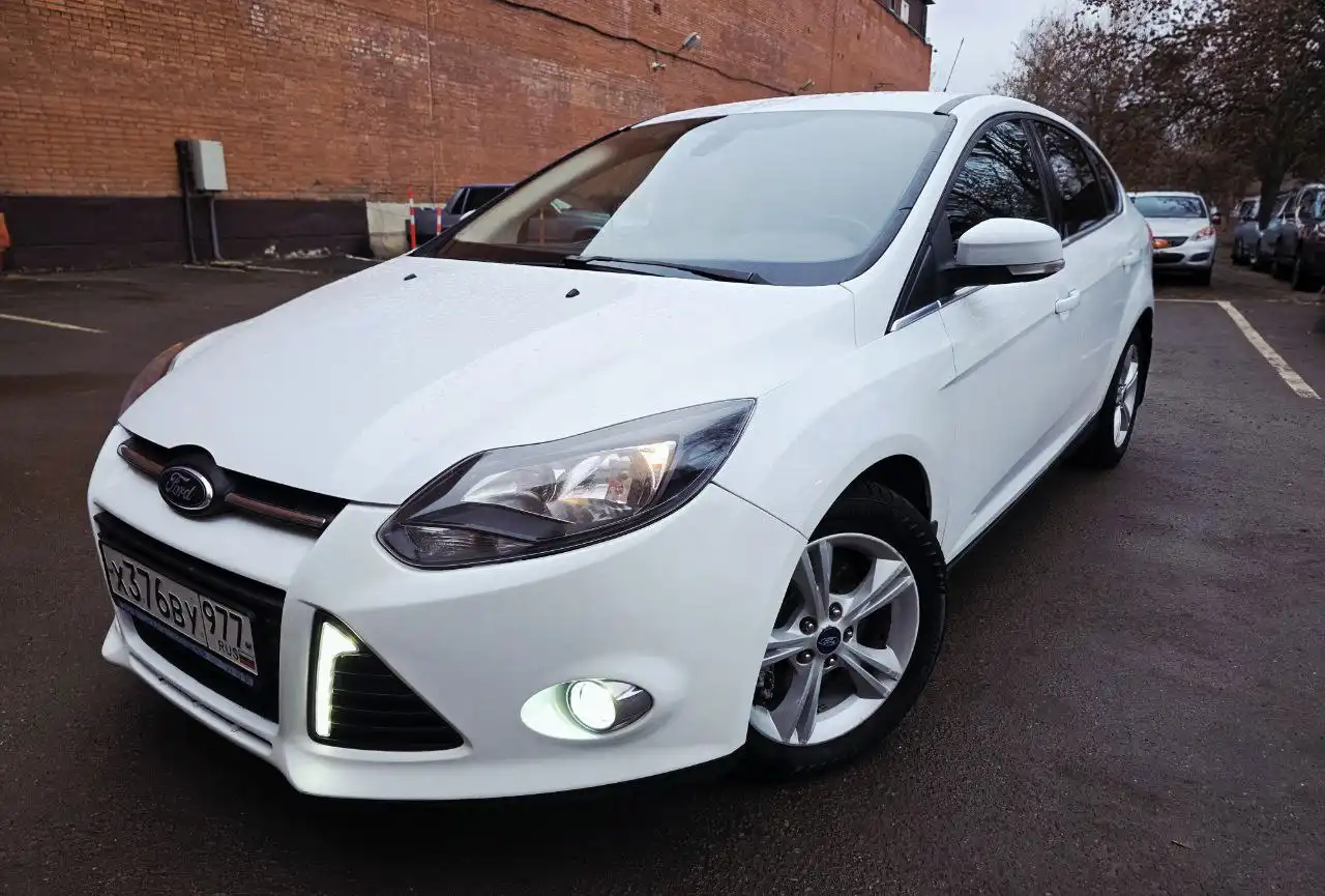 Ford Focus III 2012 года максимальная комплектация Titanium