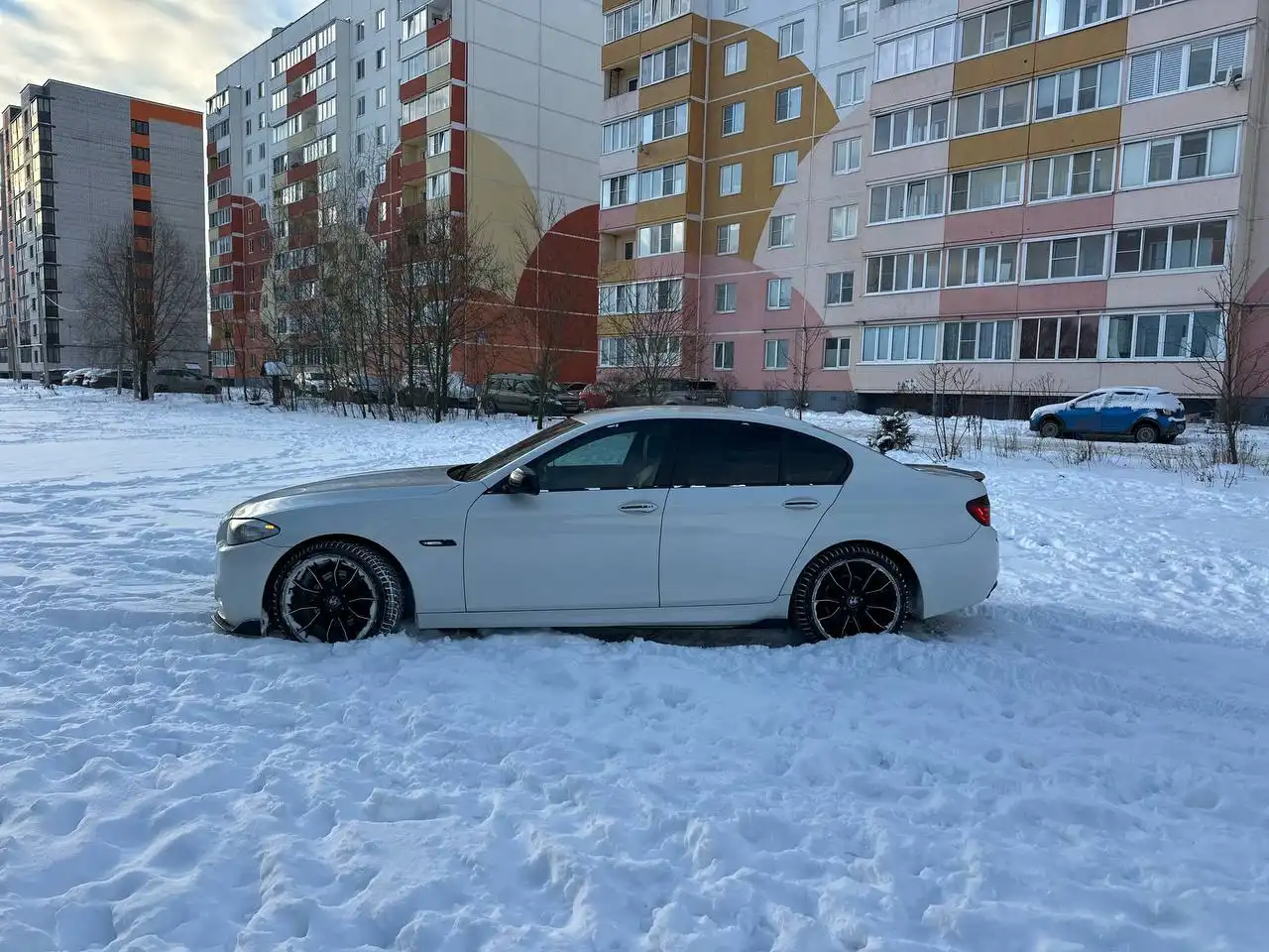 BMW 530D 2013 года с полным приводом