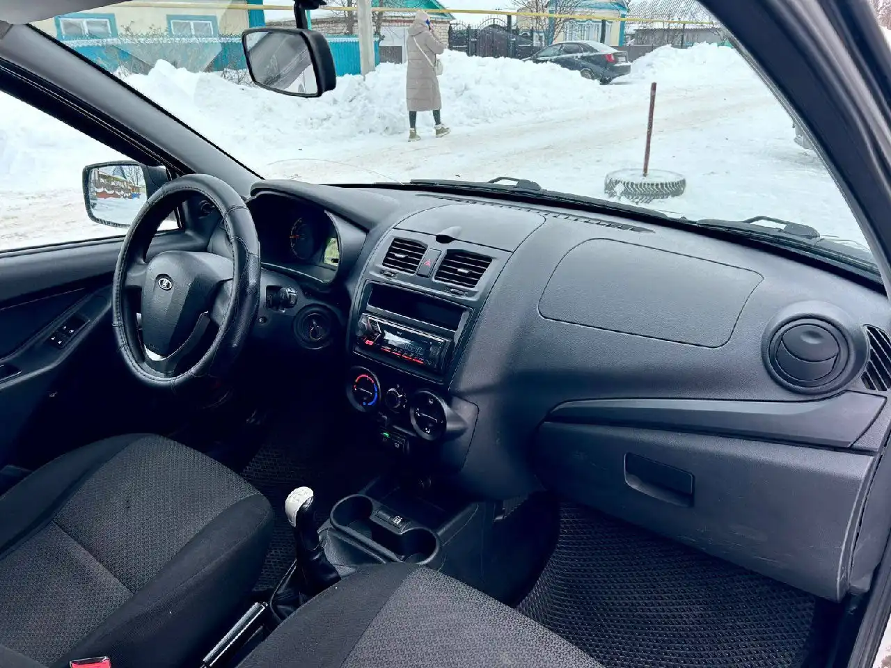 Продажа Лада Калина 2 2015 года