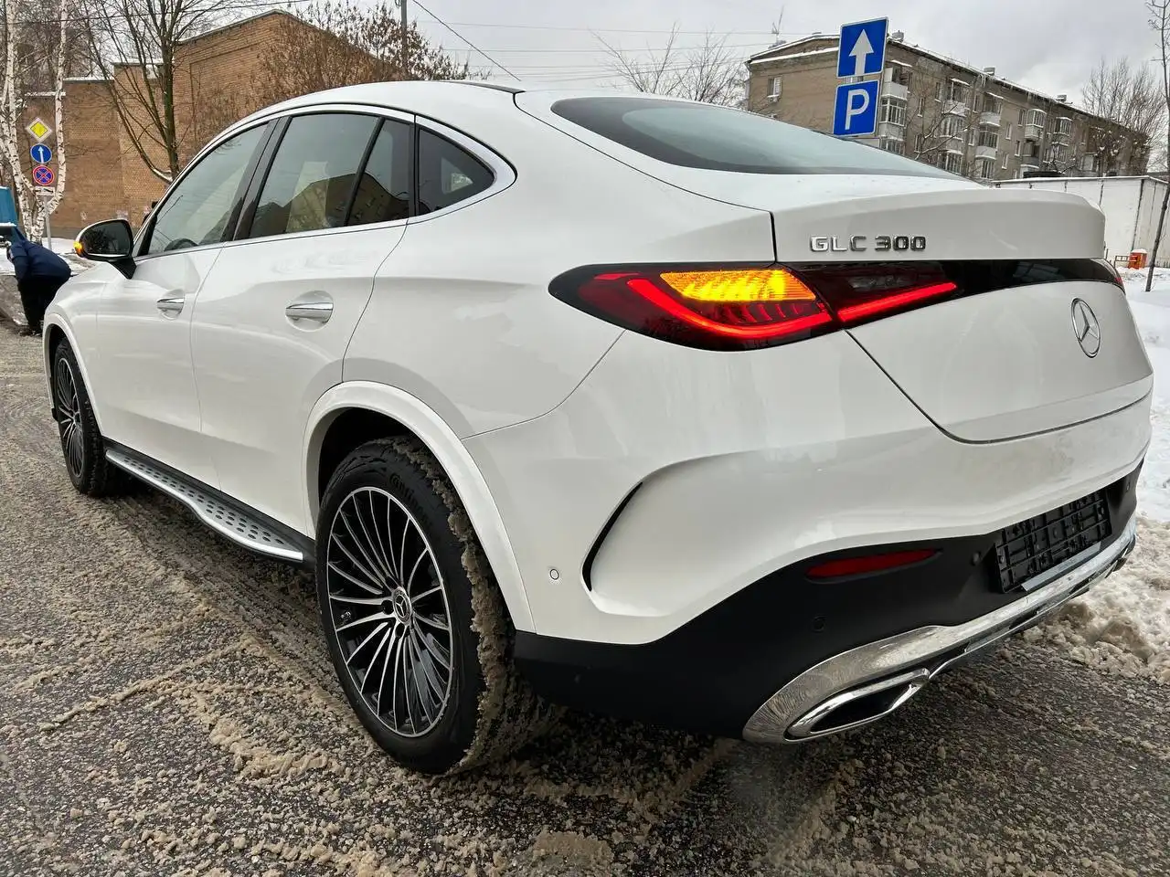 Mercedes GLC 300 4matic 2025 года с AMG пакетом - Легковые автомобили (Авто) в Москва