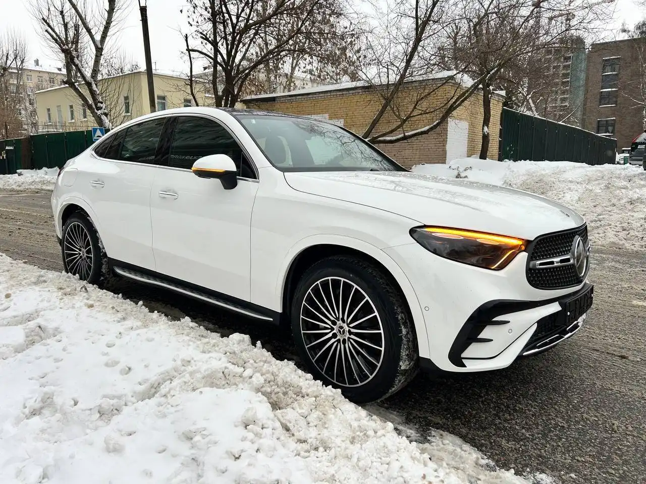 Mercedes GLC 300 4matic 2025 года с AMG пакетом - Легковые автомобили (Авто) в Москва