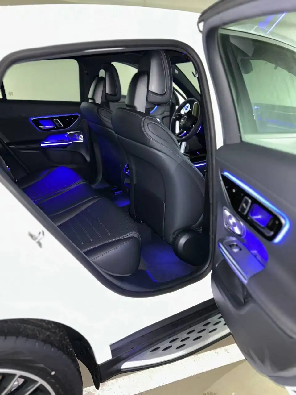 Mercedes GLC 300 4matic 2025 года с AMG пакетом - Легковые автомобили (Авто) в Москва