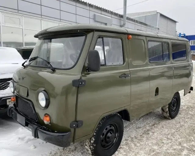 Новый УАЗ 3909 без ПТС - Аксессуары и запчасти в Москва