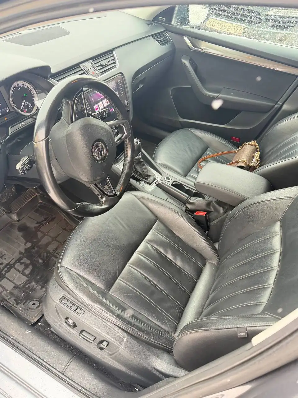 Skoda Octavia (A7) 2017 года с двигателем 1.8 DSG - Легковые автомобили (Авто) в Москва