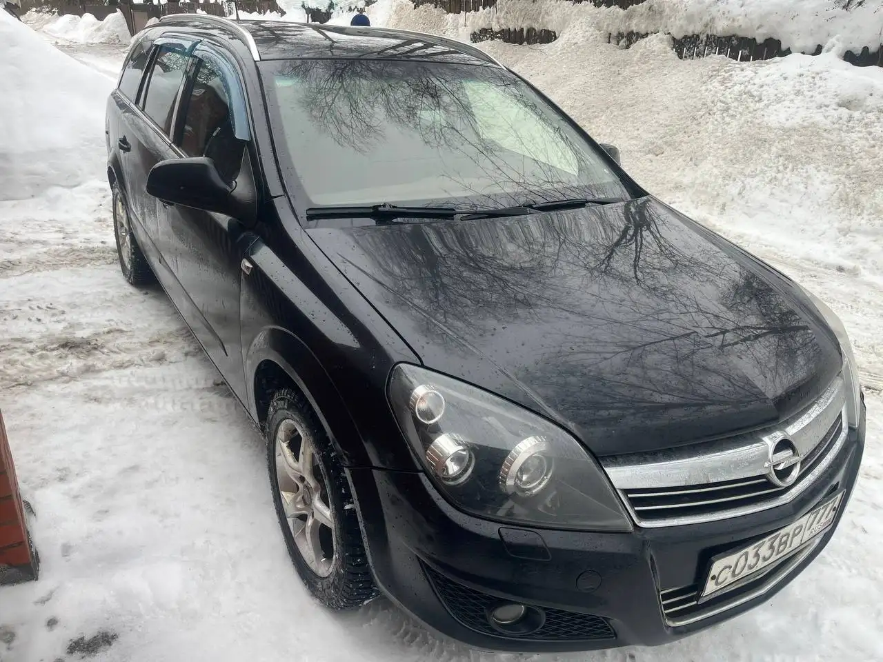 Продажа Opel Astra 2014 года с автоматом - Легковые автомобили (Авто) в Москва