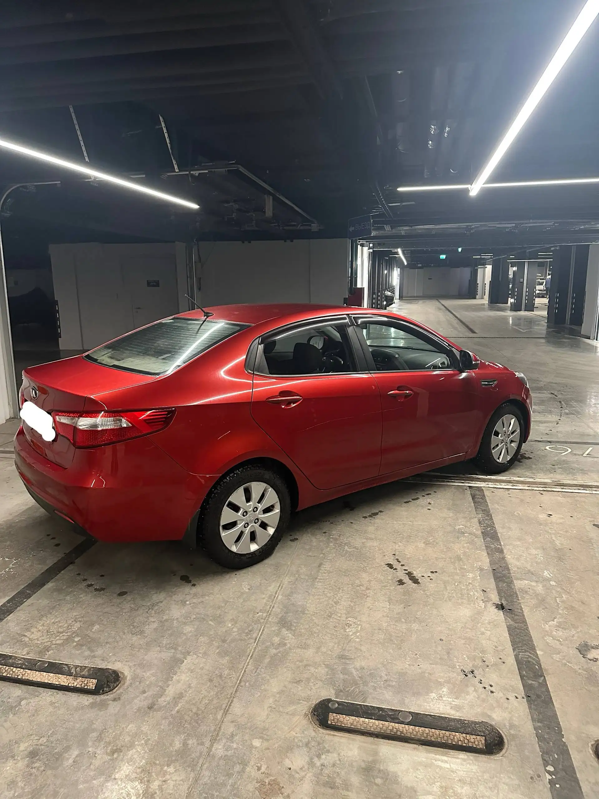 Продажа Kia Rio 2013 года в Москве - Легковые автомобили (Авто) в Москва