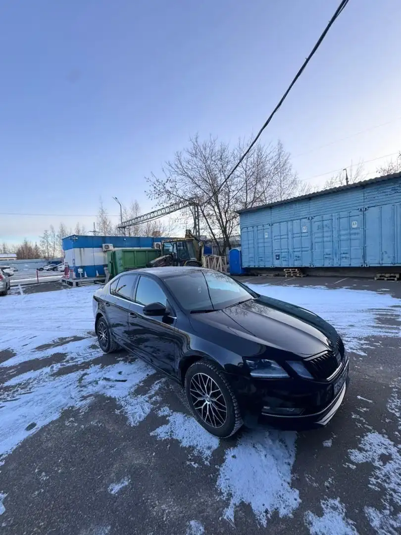 Продажа автомобиля 2018 года с пробегом 198000 км - Авто в Москва