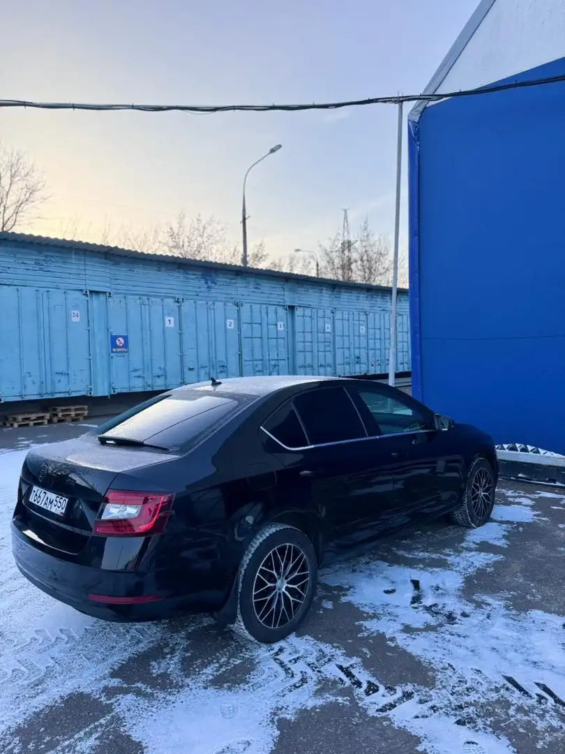 Продажа автомобиля 2018 года с пробегом 198000 км - Авто в Москва