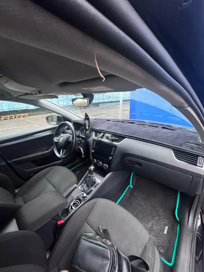 Продажа автомобиля 2018 года с пробегом 198000 км - Авто в Москва