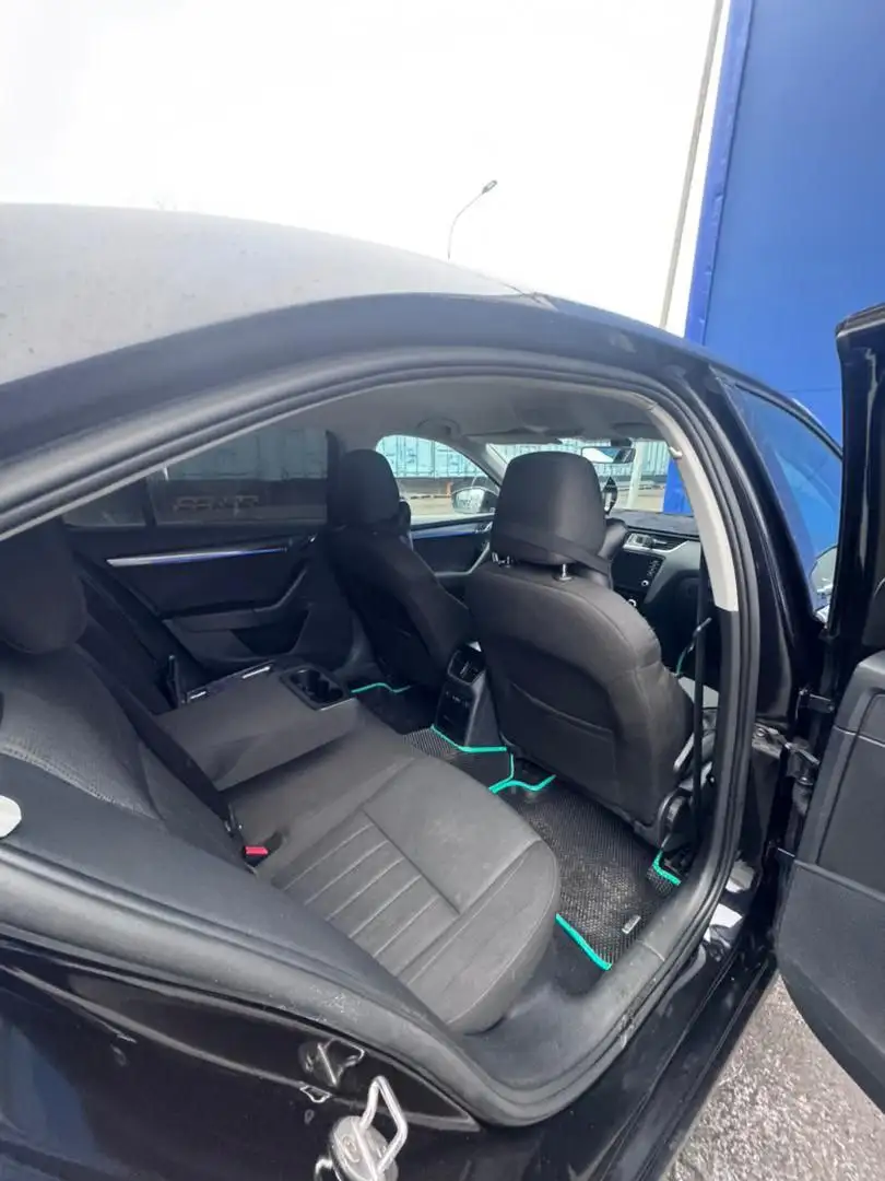 Продажа автомобиля 2018 года с пробегом 198000 км - Авто в Москва