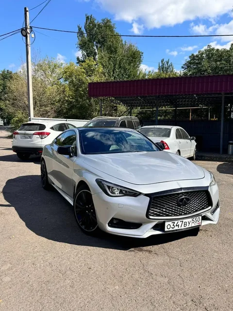 Infiniti 2021 года, 128 тыс км, 300+ л.с. - Грузовики и фургоны в Москва