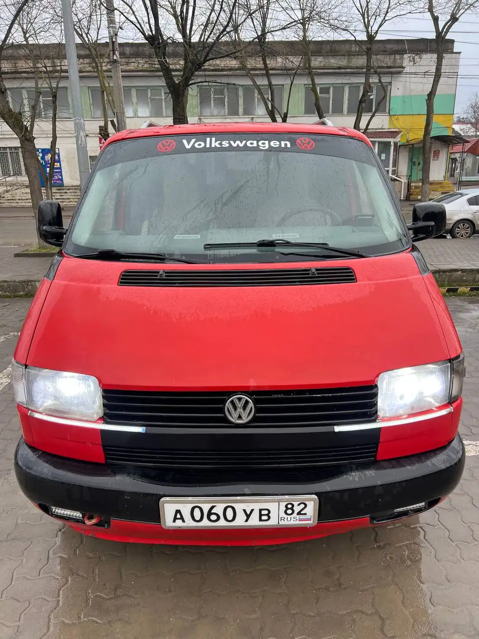 Volkswagen Transporter 2000 год с дизельным двигателем и автономной печкой - Микроавтобусы (Авто) в Москва