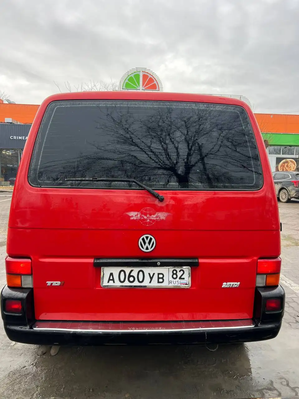 Volkswagen Transporter 2000 год с дизельным двигателем и автономной печкой - Микроавтобусы (Авто) в Москва