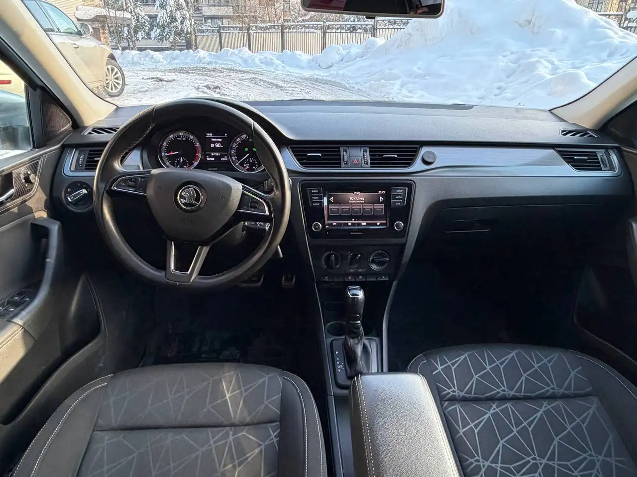 Продажа Шкода Рапид 2019 года - Легковые автомобили (Авто) в Москва