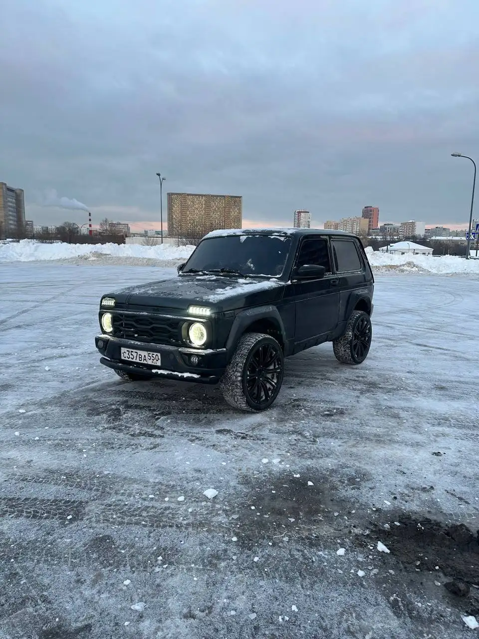 Продажа LADA 4x4 (Нива) 1998 года - Авто в Москва