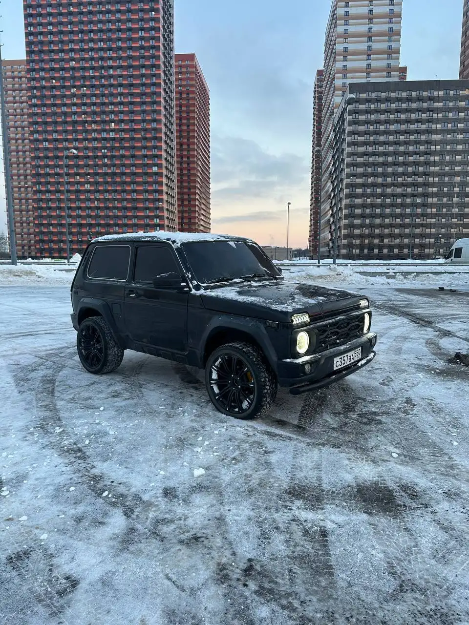 Продажа LADA 4x4 (Нива) 1998 года - Авто в Москва