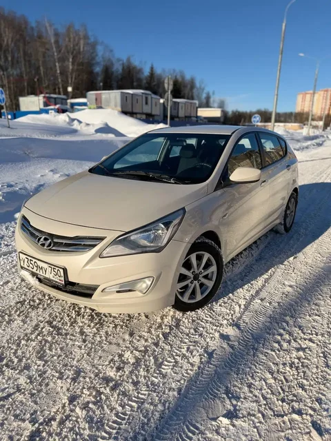 Hyundai Solaris 2016 1.4 АКПП - УАЗ в Москва