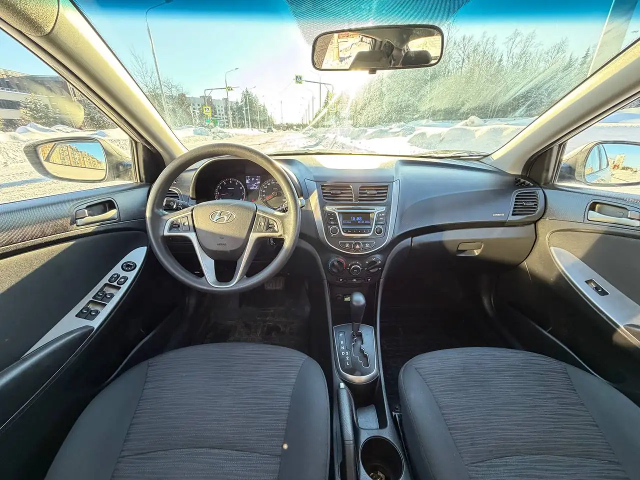 Hyundai Solaris 2016 1.4 АКПП - Легковые автомобили (Авто) в Москва