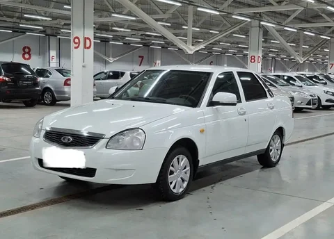 Lada Priora 2017 года в хорошем состоянии - Импорт в Москва