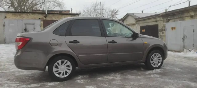 Продам автомобиль 2017 года с ГБО метан - Автомобили в Челябинск