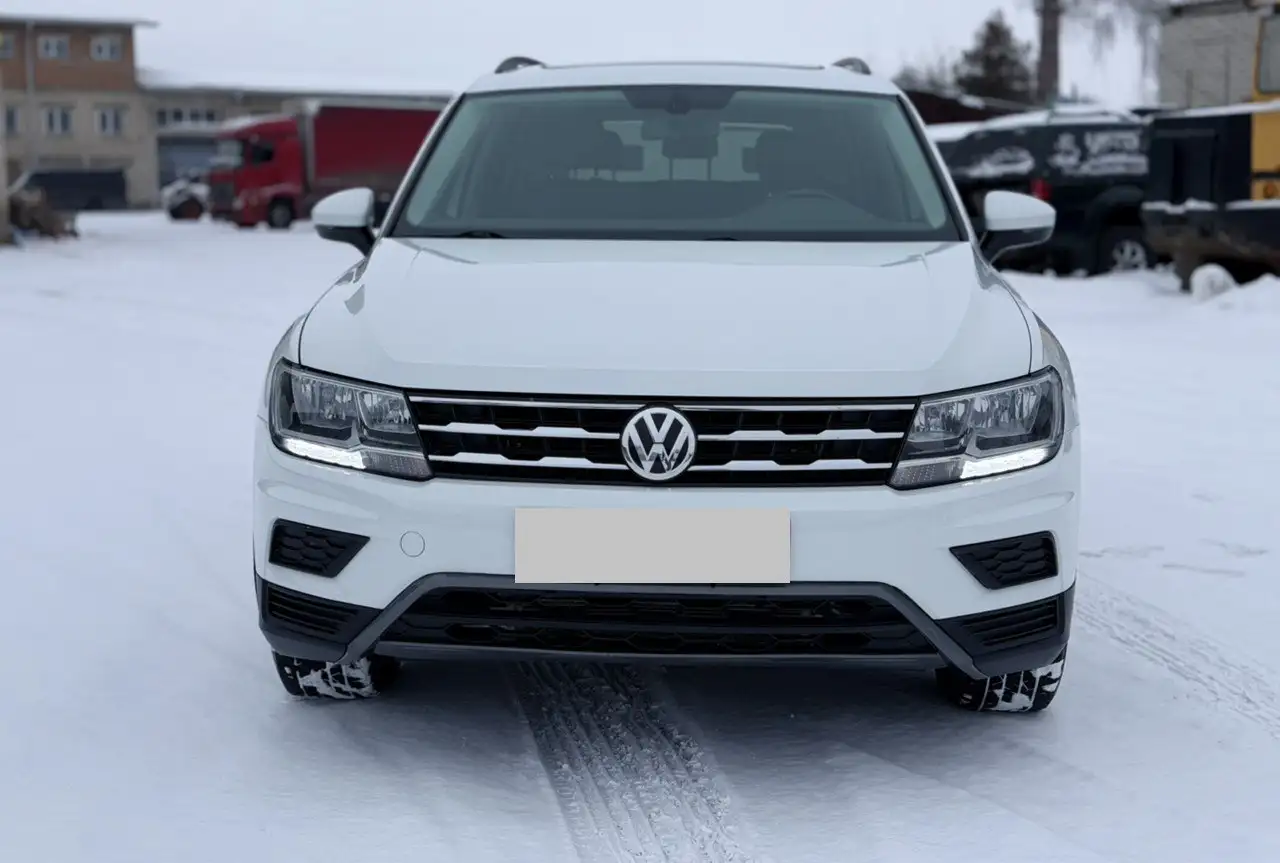 Volkswagen Tiguan 2018 года - Внедорожники (Авто) в Москва