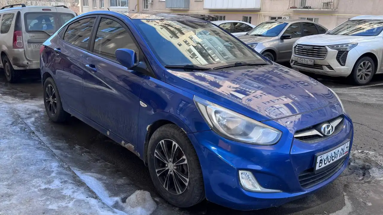 Продажа автомобиля 2011 года в отличном состоянии - Авто в Москва