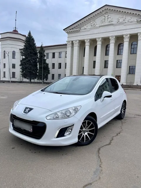 Продам Пежо 308 2011 года автомат в отличном состоянии - Авто в Краснодон