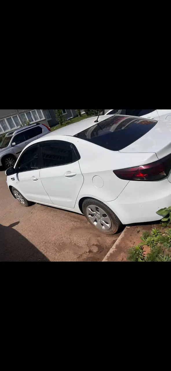 Продажа автомобиля 2015 года - Авто в Москва