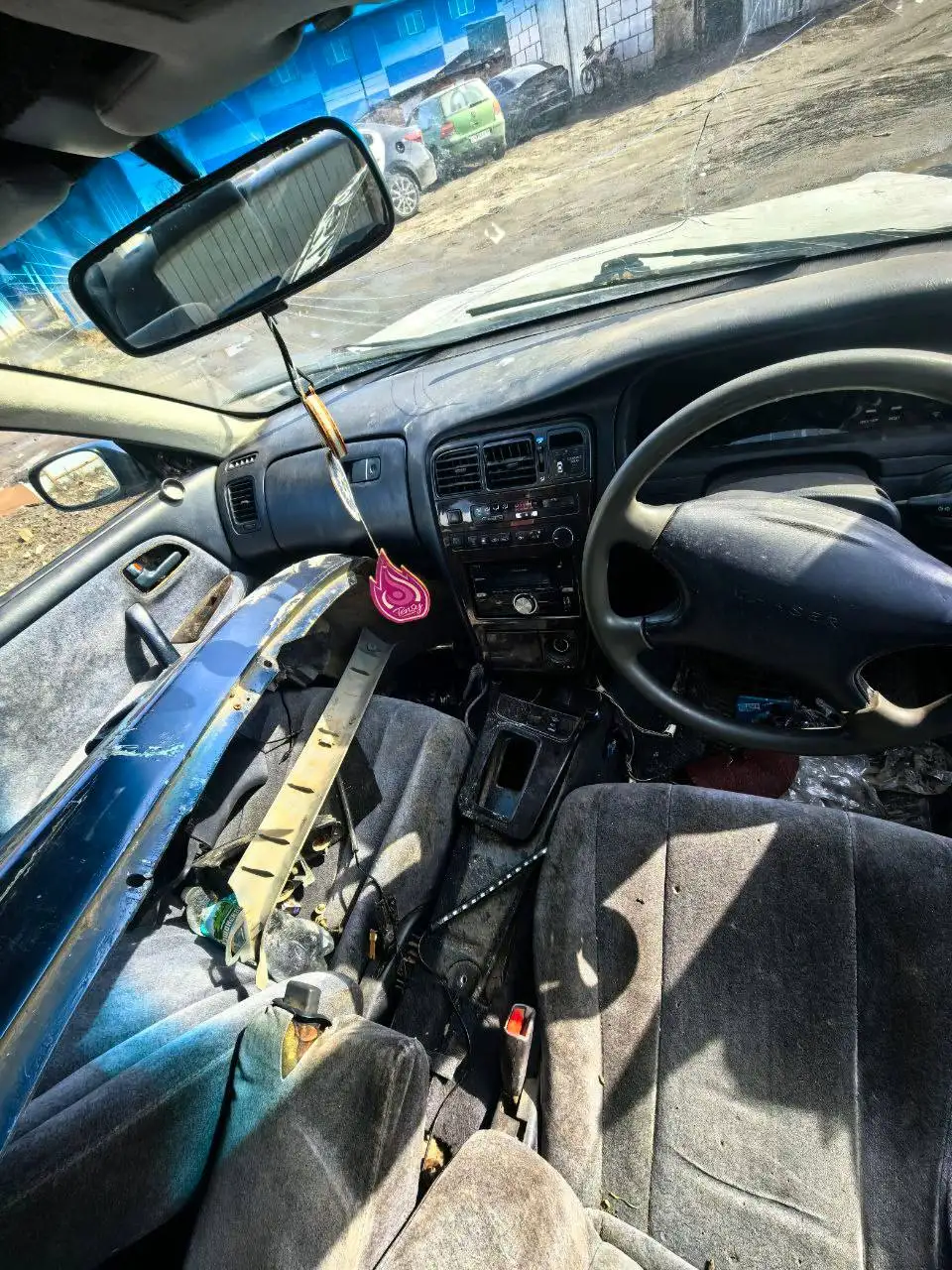 Toyota CHASER 1993 на запчасти или восстановление - Авто в Москва