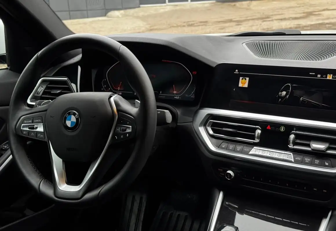 BMW 3 Series 2019 330i xDrive - Легковые автомобили (Авто) в Москва