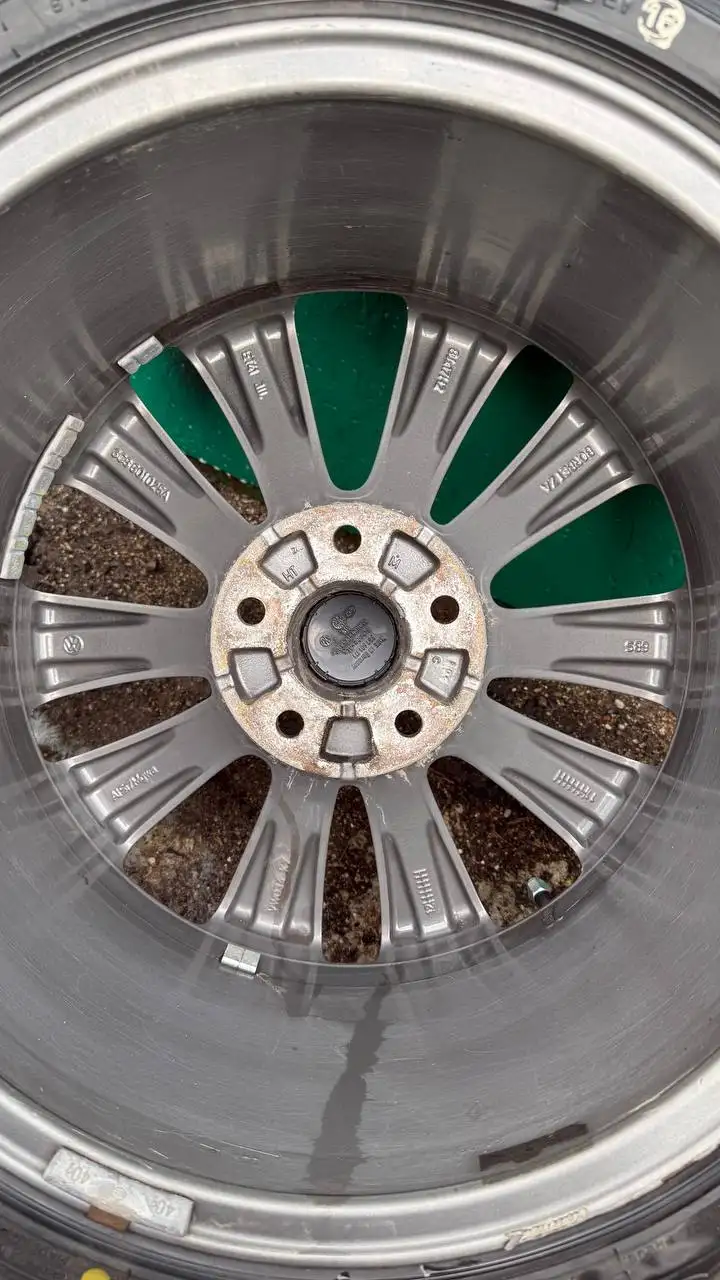 Комплект дисков на зимней резине VAG R17 5x112 57.1 - Запчасти (Авто) в Макеевка