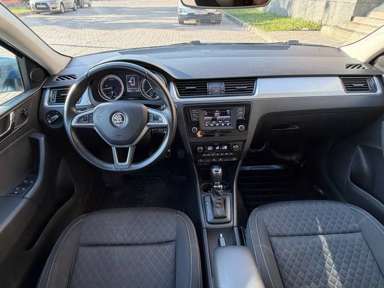 Skoda Rapid 2016 1.4 - Авто в Москва