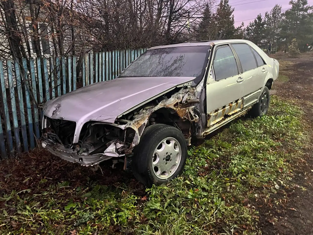 Кузов W140 4.2L 1993 года - Кузовные детали (Авто) в Казань