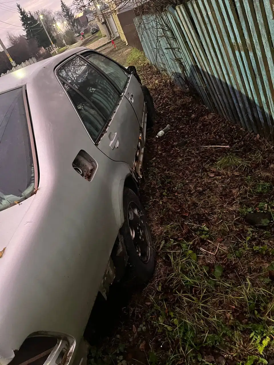 Кузов W140 4.2L 1993 года - Кузовные детали (Авто) в Казань