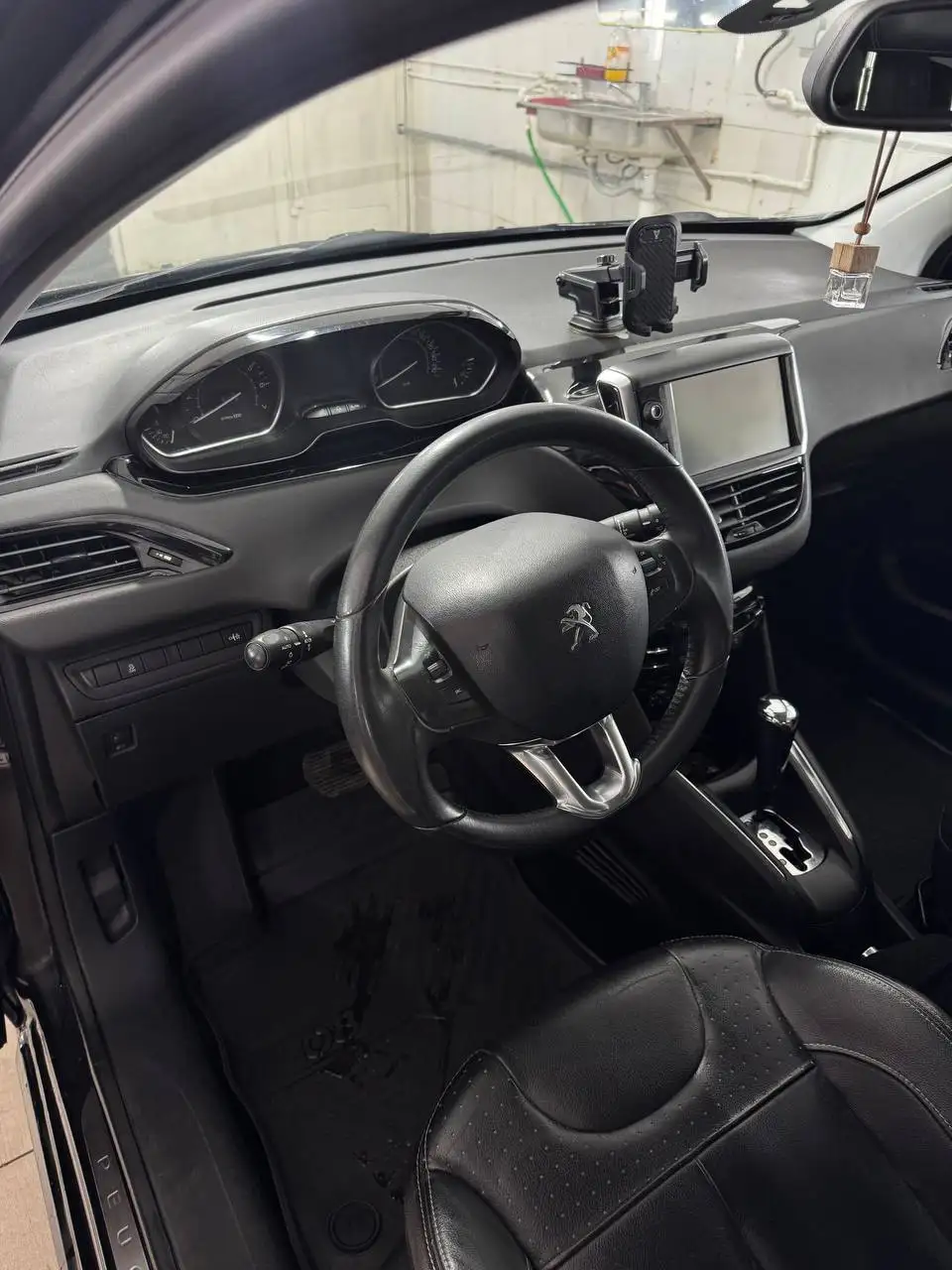 Peugeot 1.6, 2012 г.в. - Легковые автомобили (Авто) в Москва