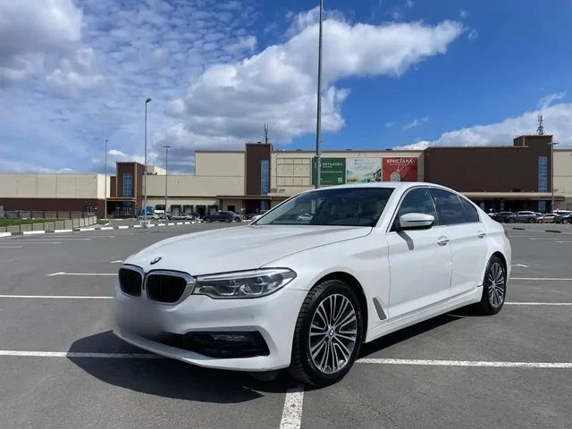 BMW 5 серии G30 2017 - Авто в Москва