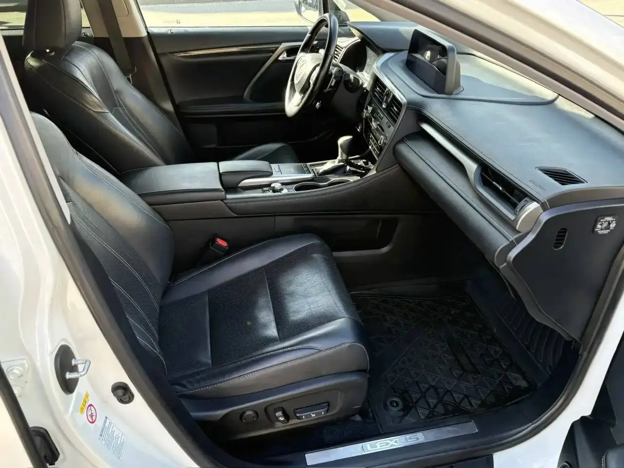 Lexus RX 300 2019, 108 тыс. км - Легковые автомобили (Авто) в Москва