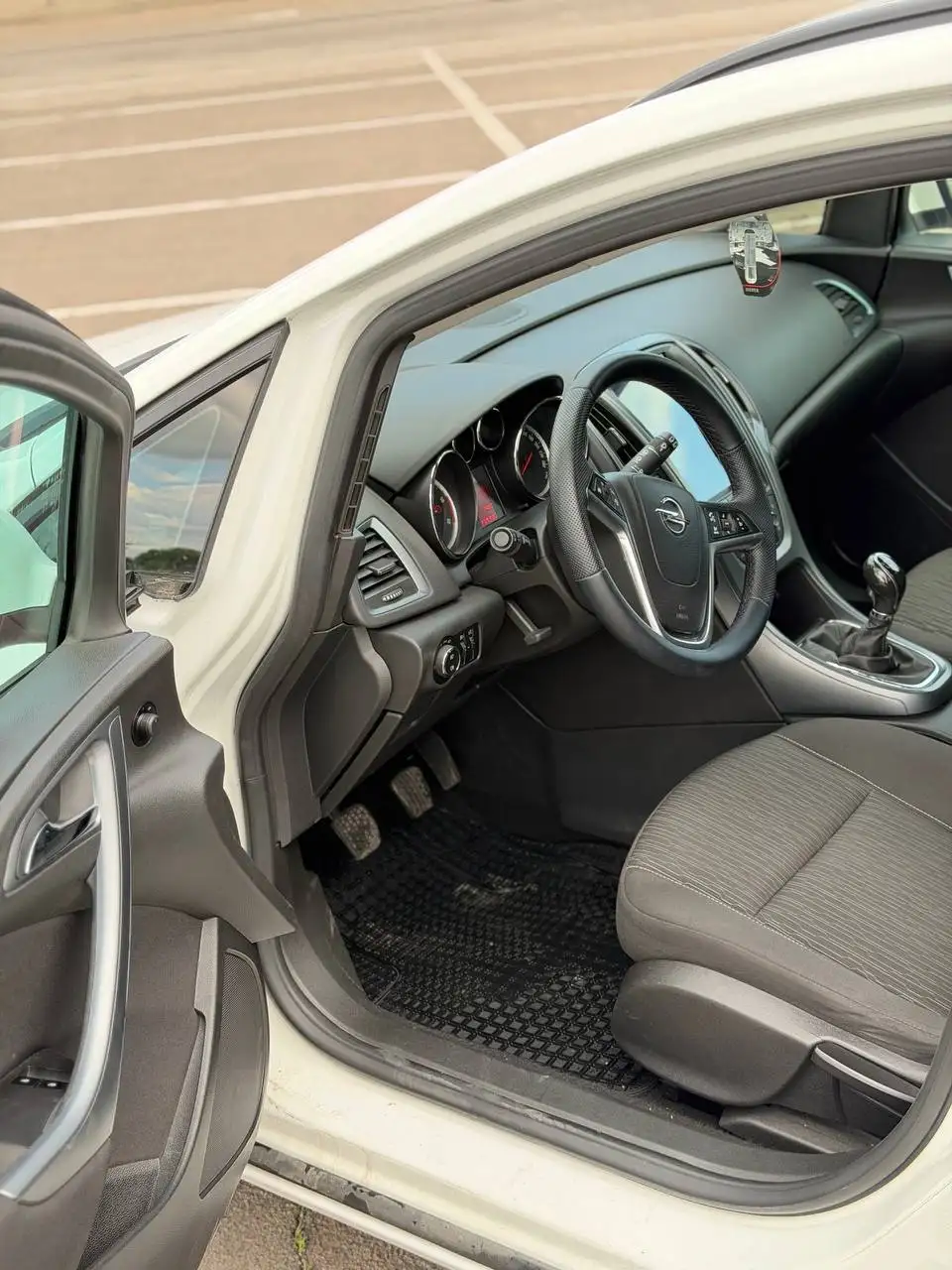 Opel Astra 2013 дизель - Авто в Бердянск