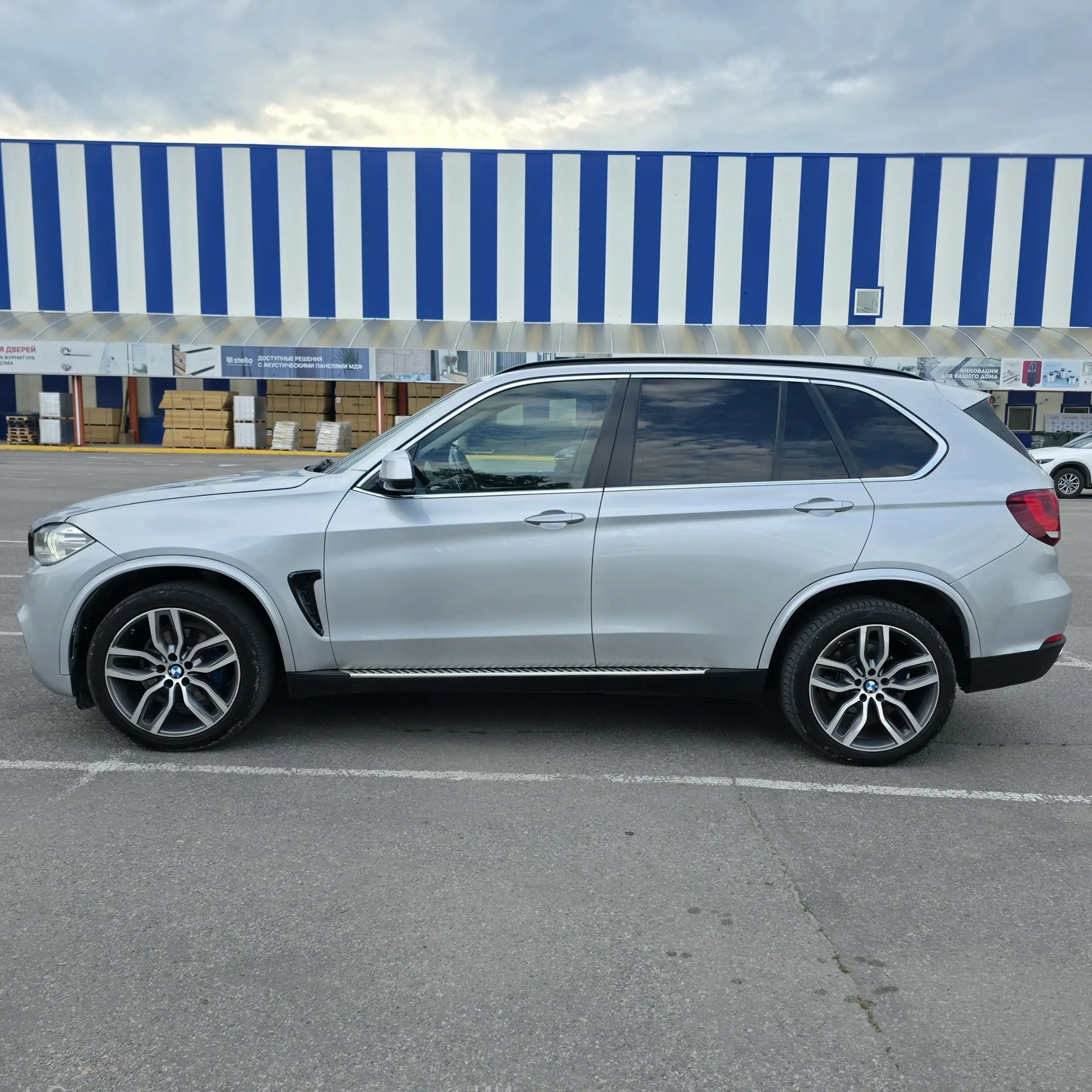 BMW X5 F15 2014 в отличном состоянии - Легковые автомобили (Авто) в Москва
