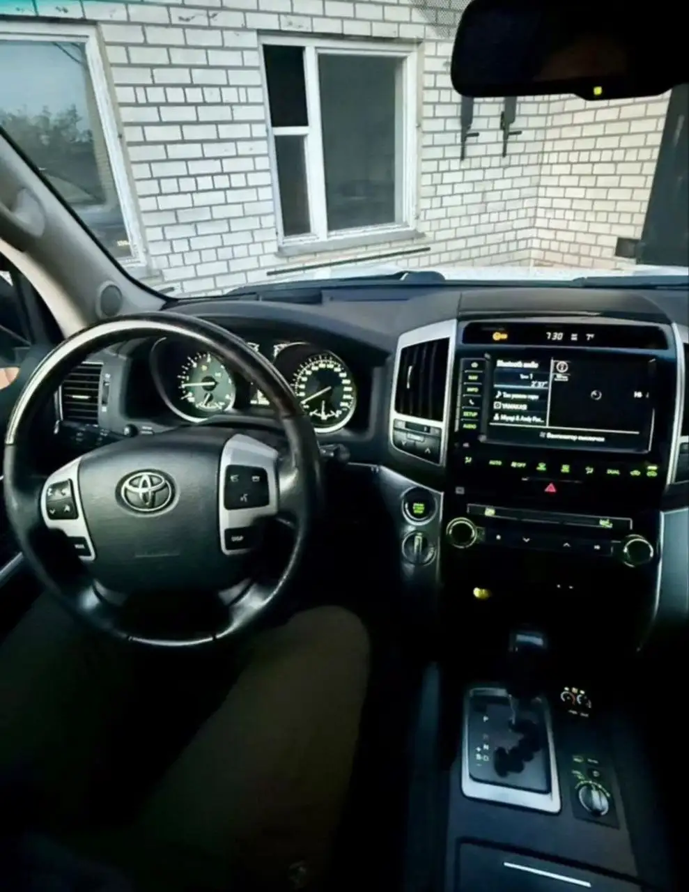Toyota Land Cruiser 200 2013 дизель - Внедорожник (Авто) в Ростов-на-Дону