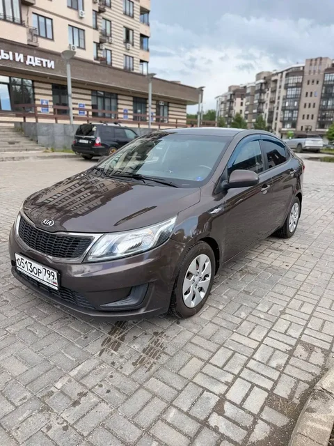Kia Rio 2015 1.4 AT - BMW X7 в Москва