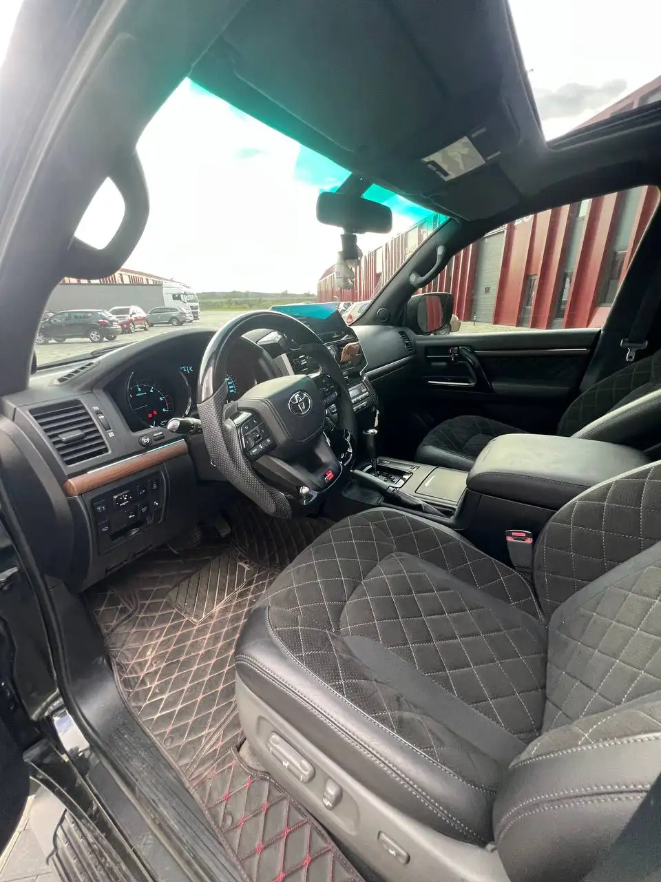 Toyota Land Cruiser 200 2012 - Внедорожники (Авто) в Москва