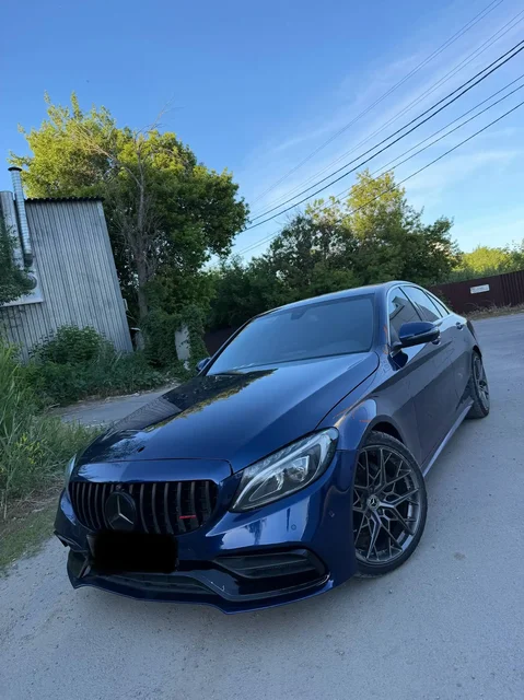 Mercedes C205 2018 - Renault Logan в Волгоград