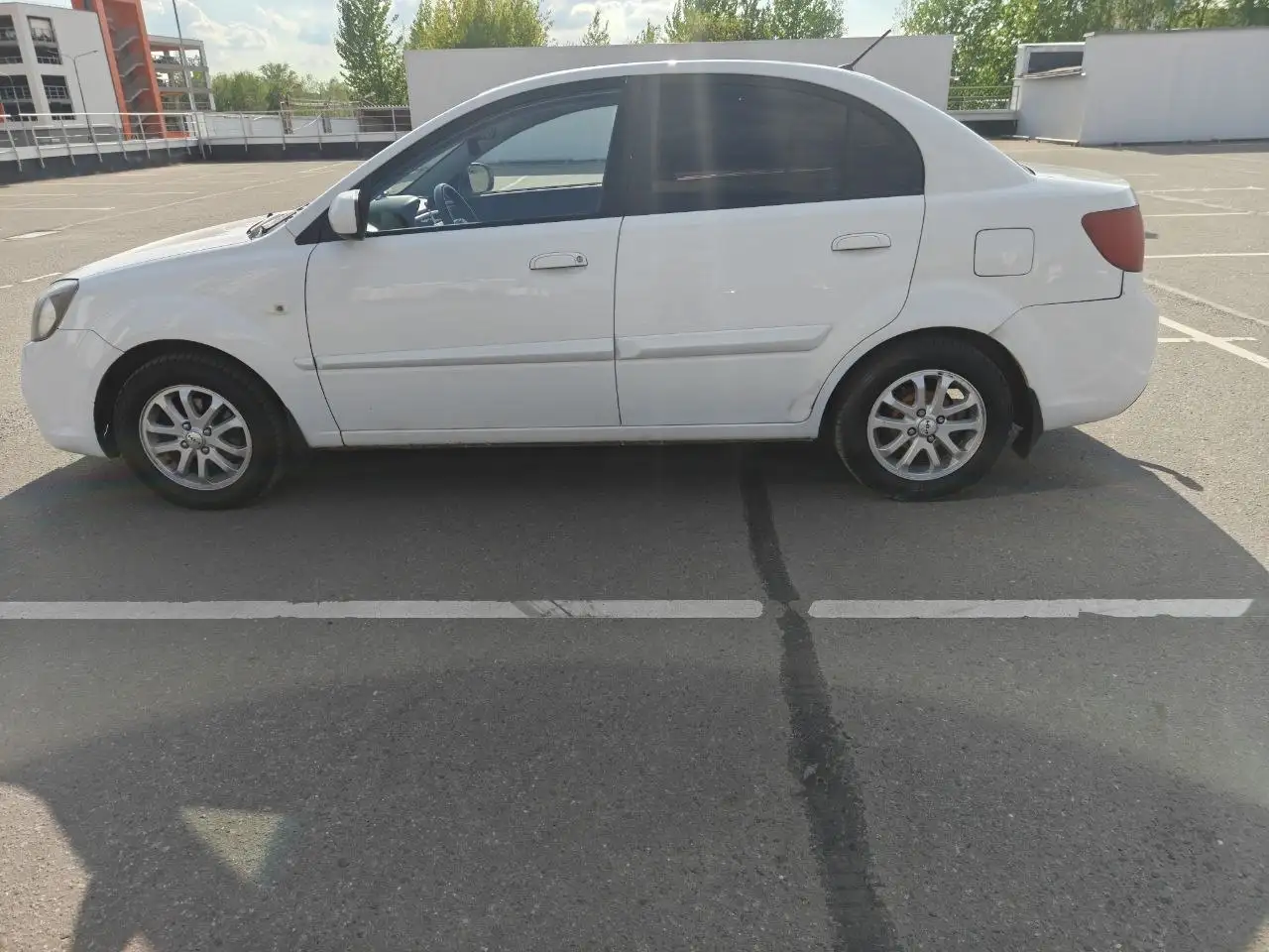Kia Rio 2010 в хорошем состоянии - Легковые автомобили (Авто) в Электросталь